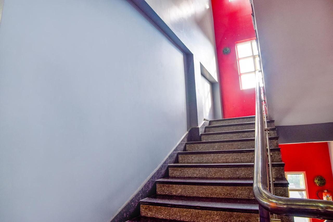 Fabhotel Ir Luxaria Guwahati Buitenkant foto